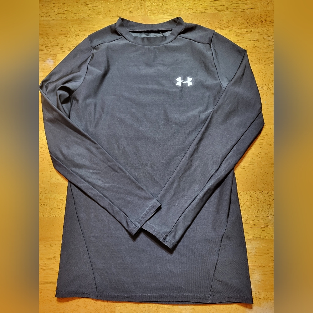 UNDER ARMOUR HEATGEAT LONG-SLEEVED ATHLETIC/SPORT SHIRT BLK YOUTH SZ LG